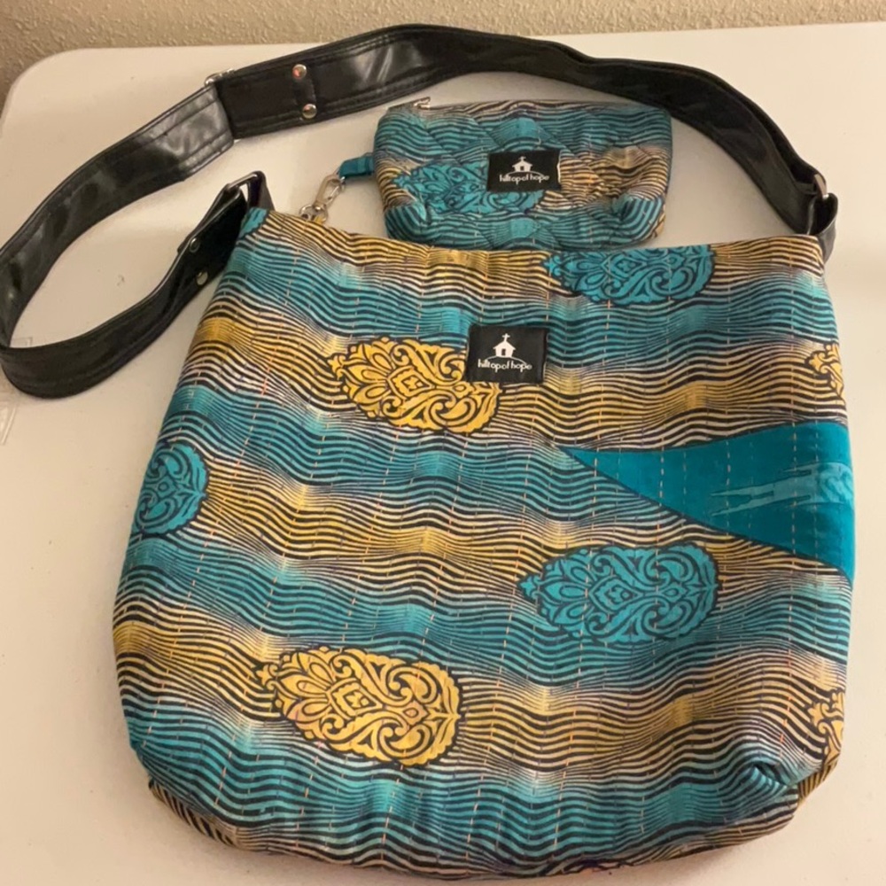 Hilltop of Hope Handbag (NWOT)